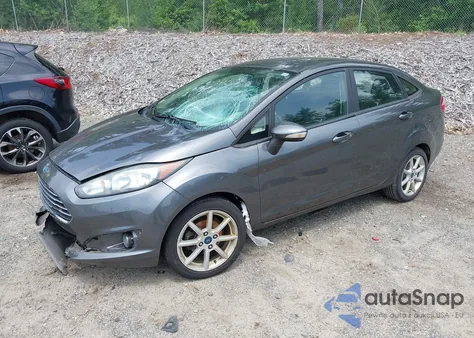 2015 Ford Fiesta Se из США, поврежденный, VIN 3FADP4BJ7FM196637